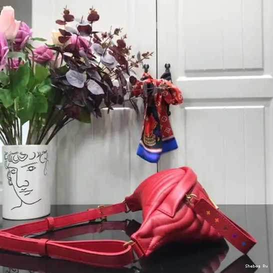BUMBAG WAVE VUITTON NEW LOUIS 0522